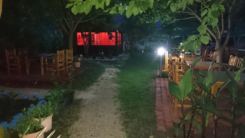 Sera Pansiyon Çıralı Luaran gambar